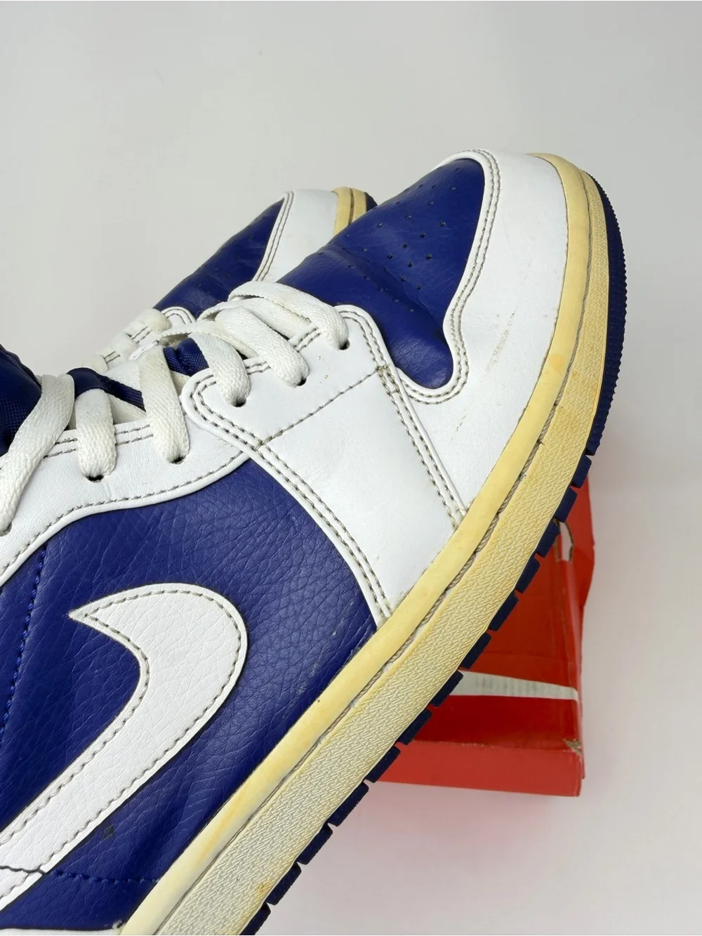 Nike Air Jordan 1 Mid Laser Orange Royal Blue White 554724-131 Men’s Size 12